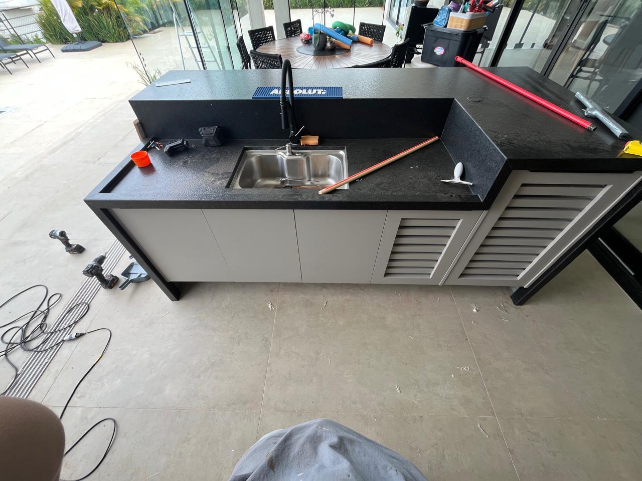 Cozinha planejada com ilha